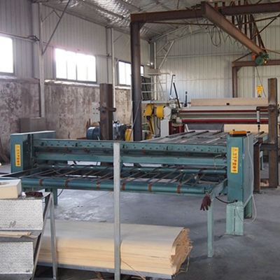ไม้ประดิษฐ์ veneer ตัดสี่ส่วนของเพชรเงิน ขนาดยาว 3200mm สําหรับหน้าประตูและตู้