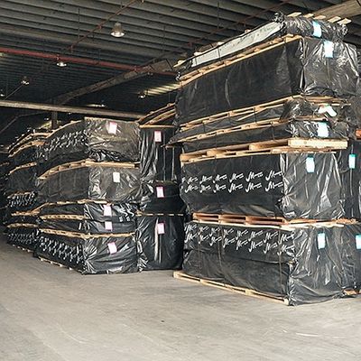 โรงแรมไม้วีเนียร์ไม้วีเนียร์สีขาวธรรมชาติ Burl Grain ความหนา 0.55 มม. ราคาดีสำหรับการตกแต่งโรงแรมจีนขายส่ง