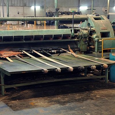 ไม้วีเนียร์ไม้โอ๊คธรรมชาติอเมริกัน Flat Cut Crown Cut Grain เกรด AAA ความหนา 0.5-0.55 มม. สำหรับหน้าตู้จีน