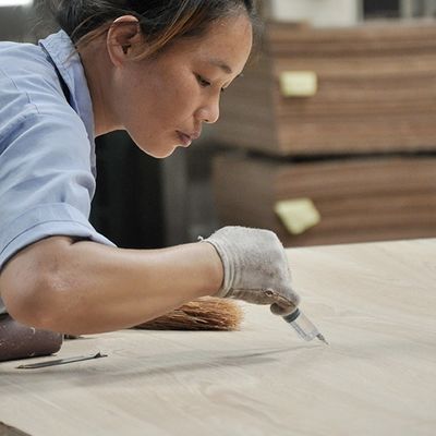 ฐาน MDF / Chipboard / พาร์ติเคิลบอร์ด Makore Wood Veneer 2440x1220mm