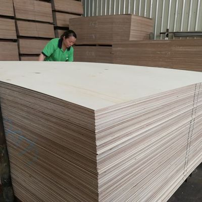 ฐาน MDF / Chipboard / พาร์ติเคิลบอร์ด Makore Wood Veneer 2440x1220mm