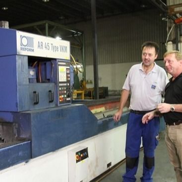 บริการที่กําหนดเอง การออกแบบไม้ veneer ขนาด 3100mm GBE-X7018L