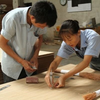 เงิน Sapele Pommele วิศวกรรมไม้ veneer ปรับแต่งสําหรับหน้ากระบวนการ